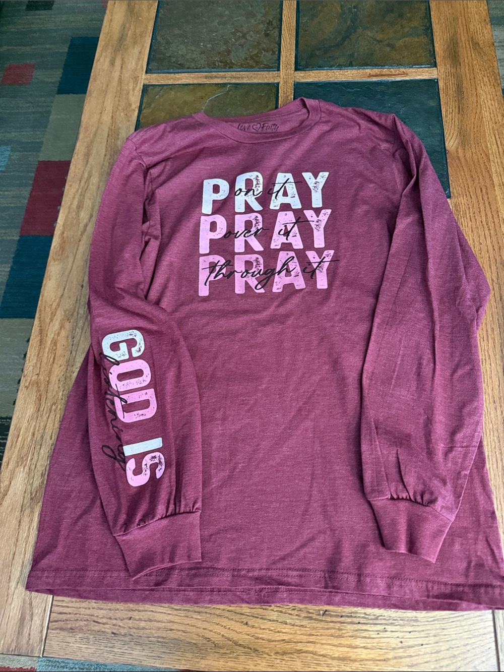 Women’s Long-Sleeve Graphic Tee - Burgundy 'PRAY'